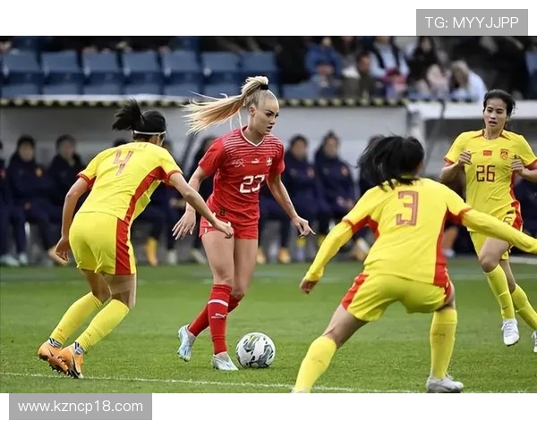 尤文女足艾丽莎 - 莱曼晒比基尼照:阳光沙滩尽显冠军风采(2) 尤文女足艾丽莎 - 莱曼晒比基尼照:阳光沙滩尽显冠军风采(2)